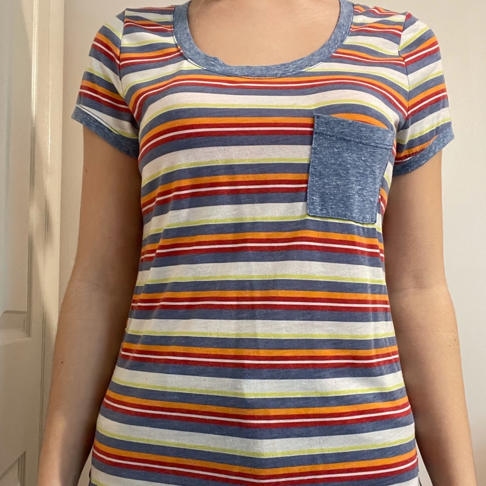 striped tee with pocket and blue trim